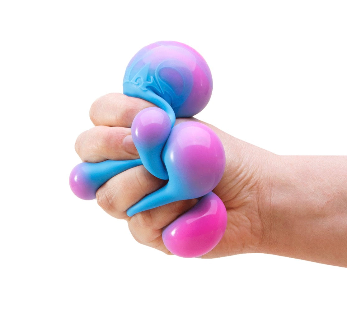NeeDoh Color Change Cube – Color-Changing Sensory Squishy (Schylling)